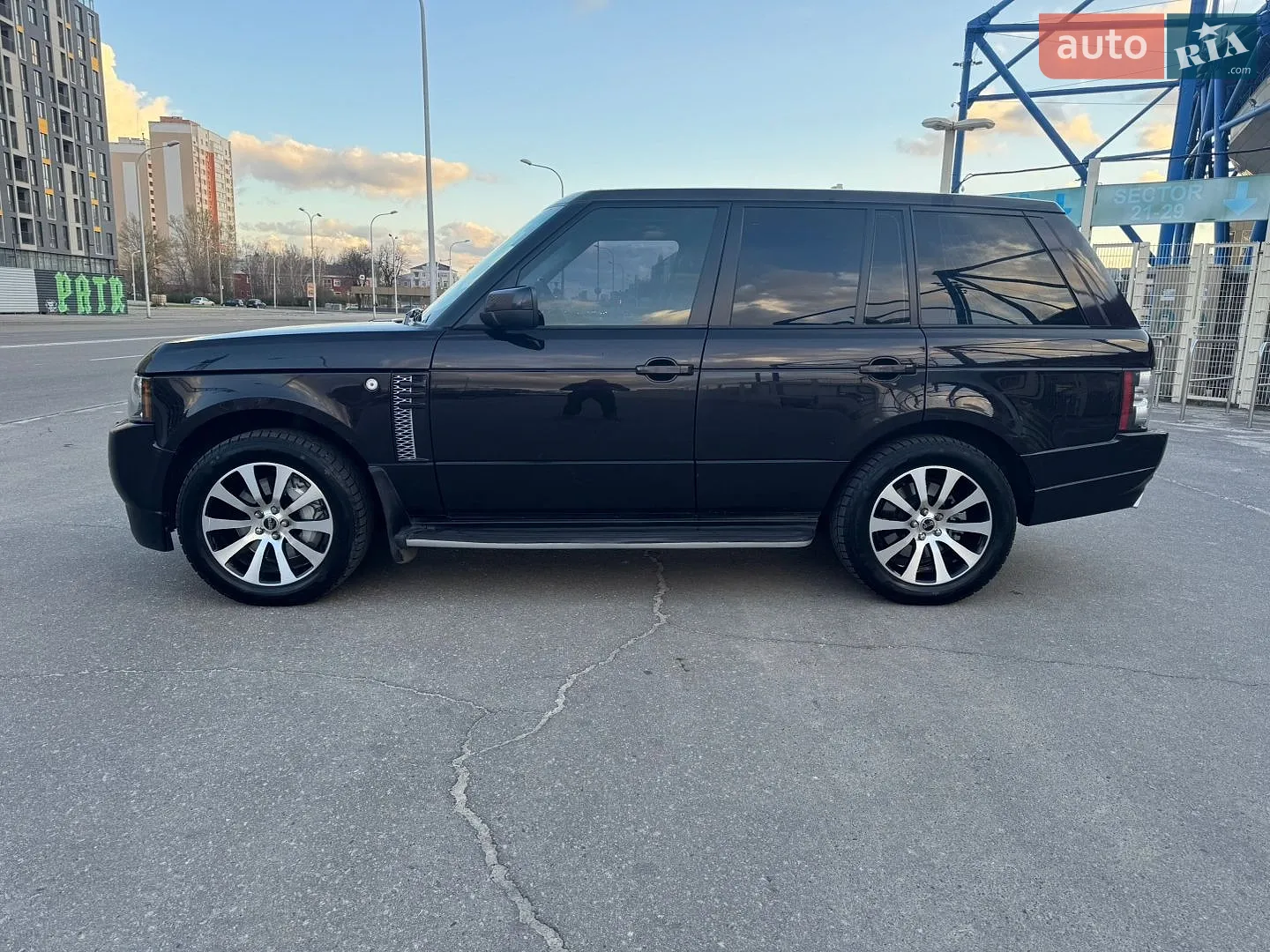 2011 Land Rover Range Rover - мініатюра 4