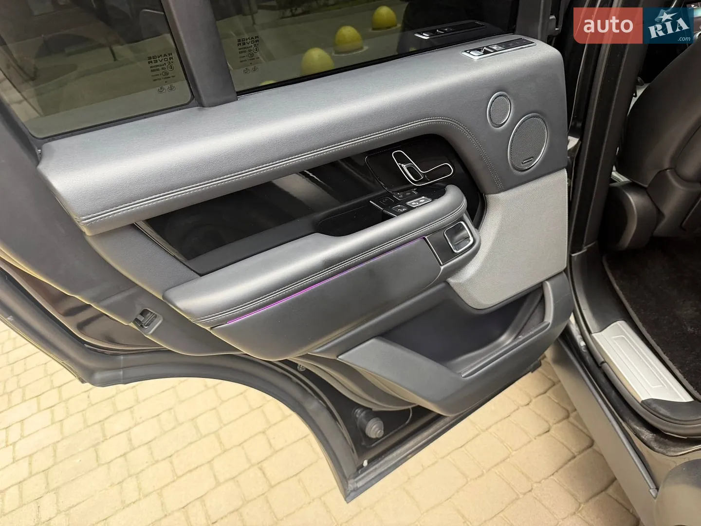 2018 Land Rover Range Rover - мініатюра 20