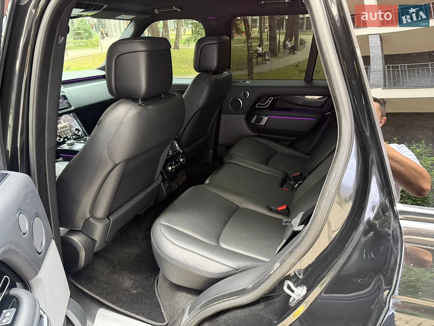 2018 Land Rover Range Rover - мініатюра 21