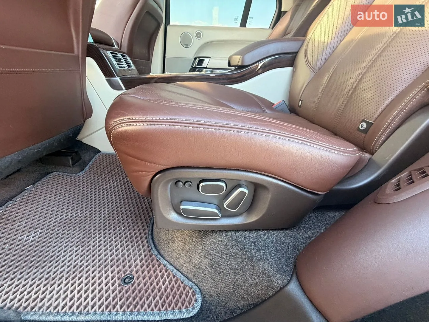2013 Land Rover Range Rover - мініатюра 22