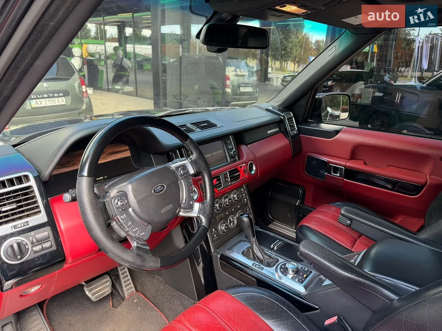 2010 Land Rover Range Rover - мініатюра 18