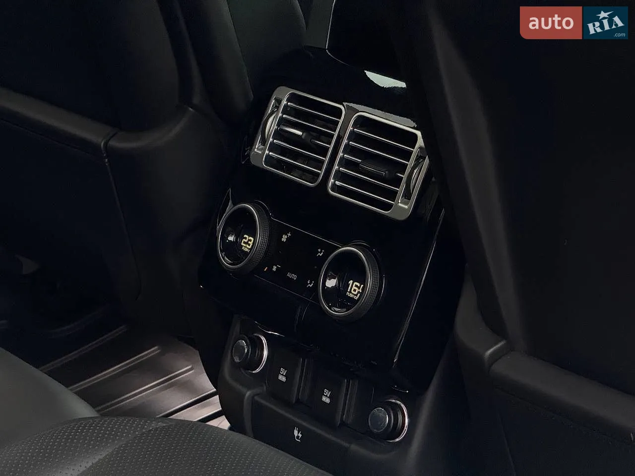 2019 Land Rover Range Rover - мініатюра 22