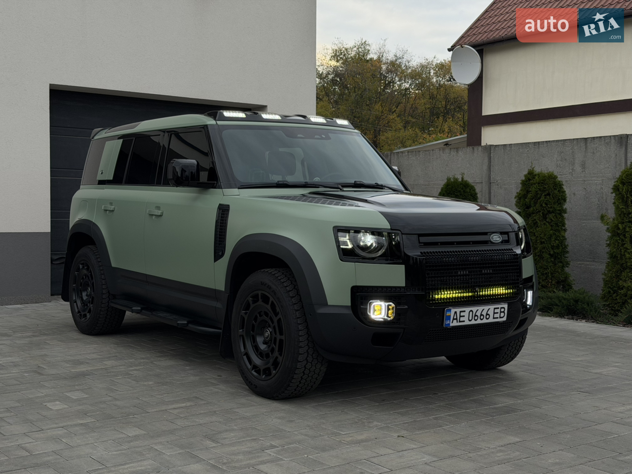 2023 Land Rover Defender - мініатюра 29
