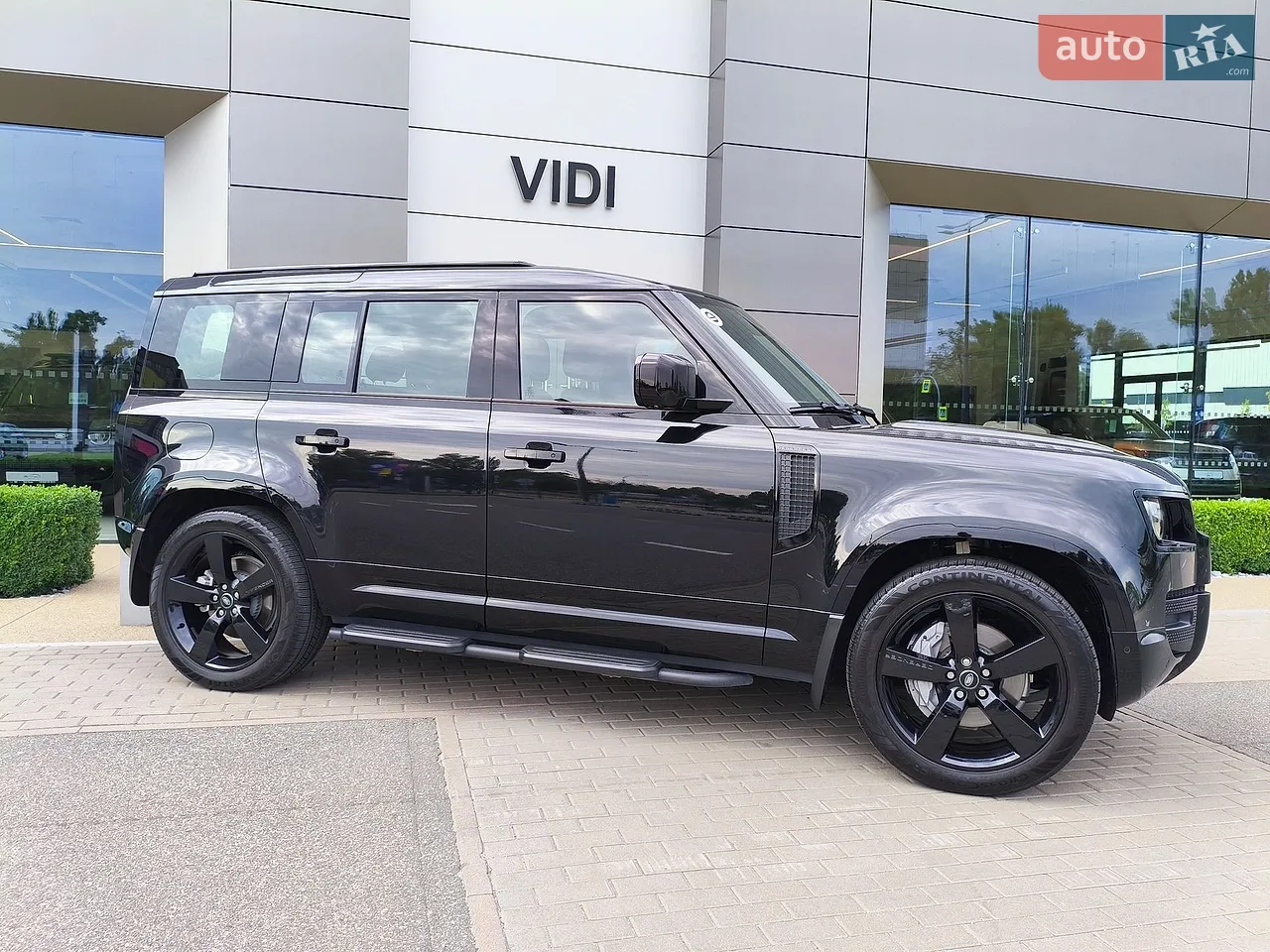2025 Land Rover Defender - мініатюра 74