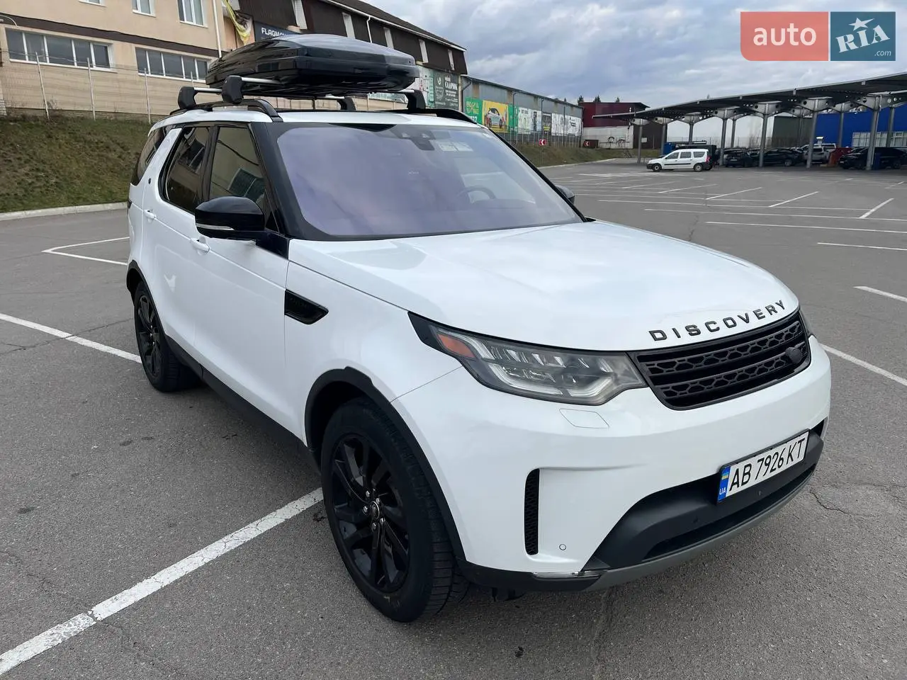 2017 Land Rover Discovery - мініатюра 43