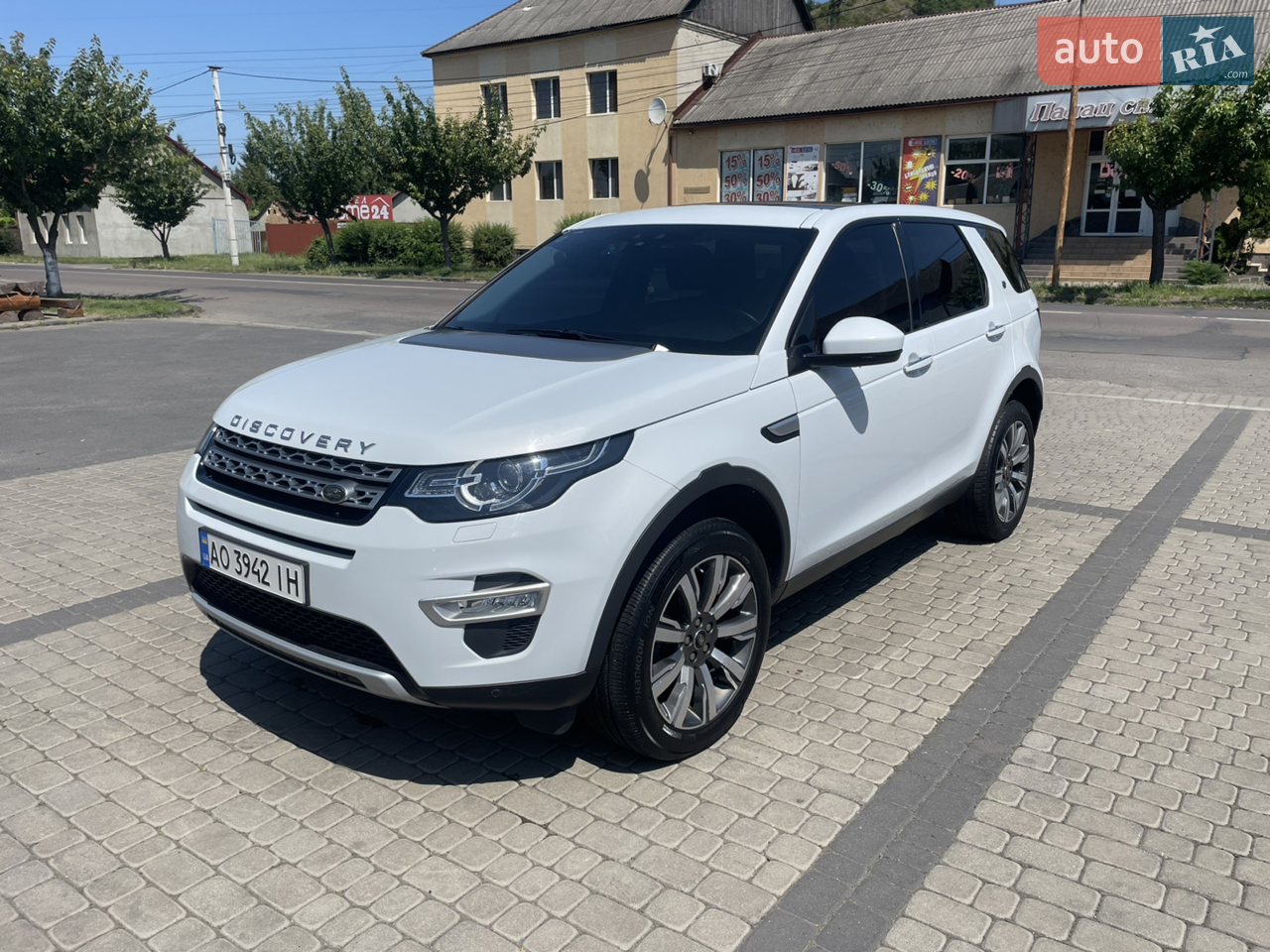 2017 Land Rover Discovery - мініатюра 29