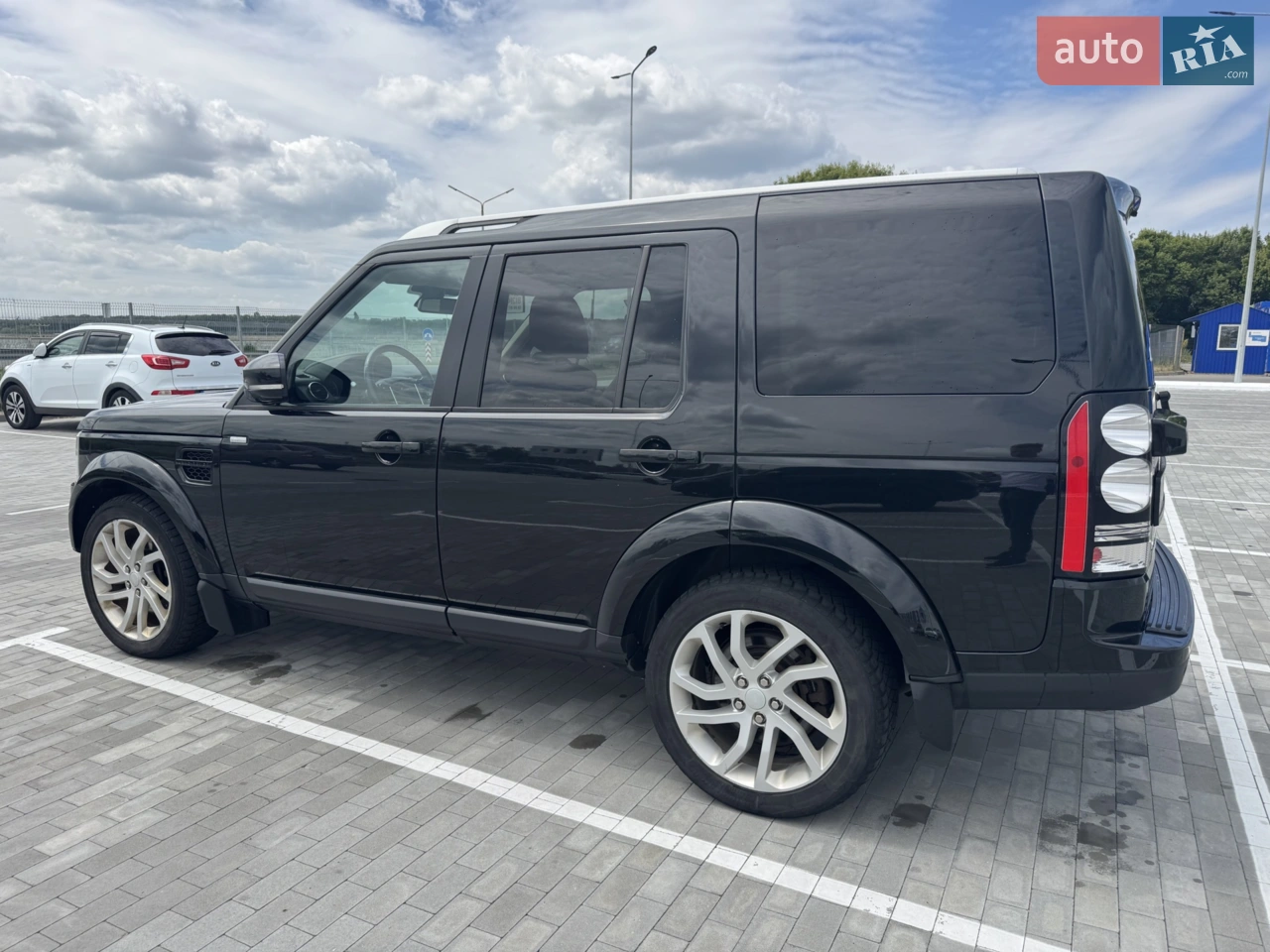 2016 Land Rover Discovery - мініатюра 22