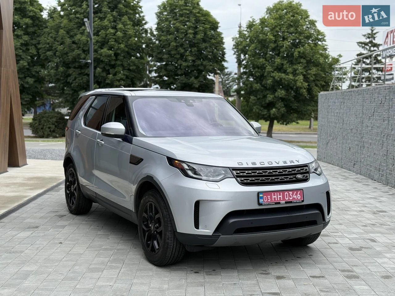 2018 Land Rover Discovery - мініатюра 30