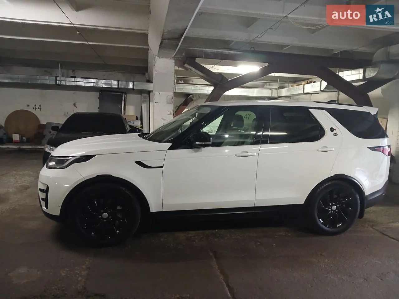 2021 Land Rover Discovery - мініатюра 38