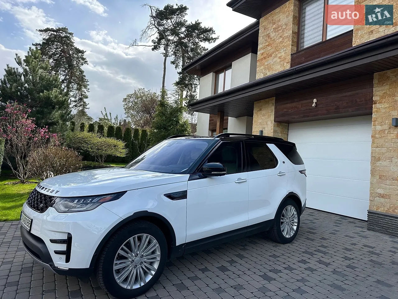 2018 Land Rover Discovery - мініатюра 23