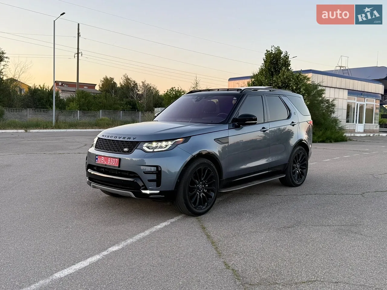 2019 Land Rover Discovery - мініатюра 28
