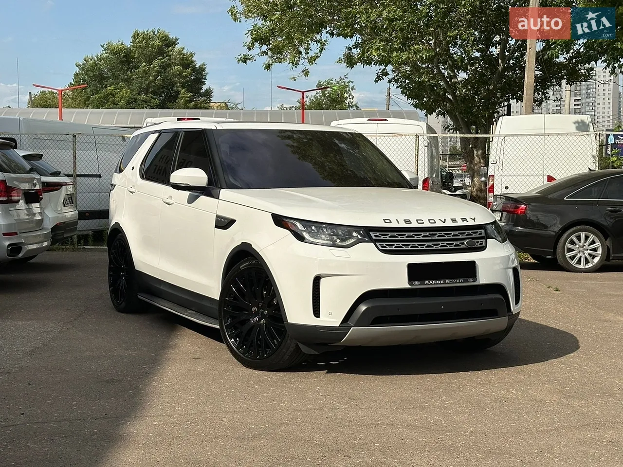 2017 Land Rover Discovery - мініатюра 52