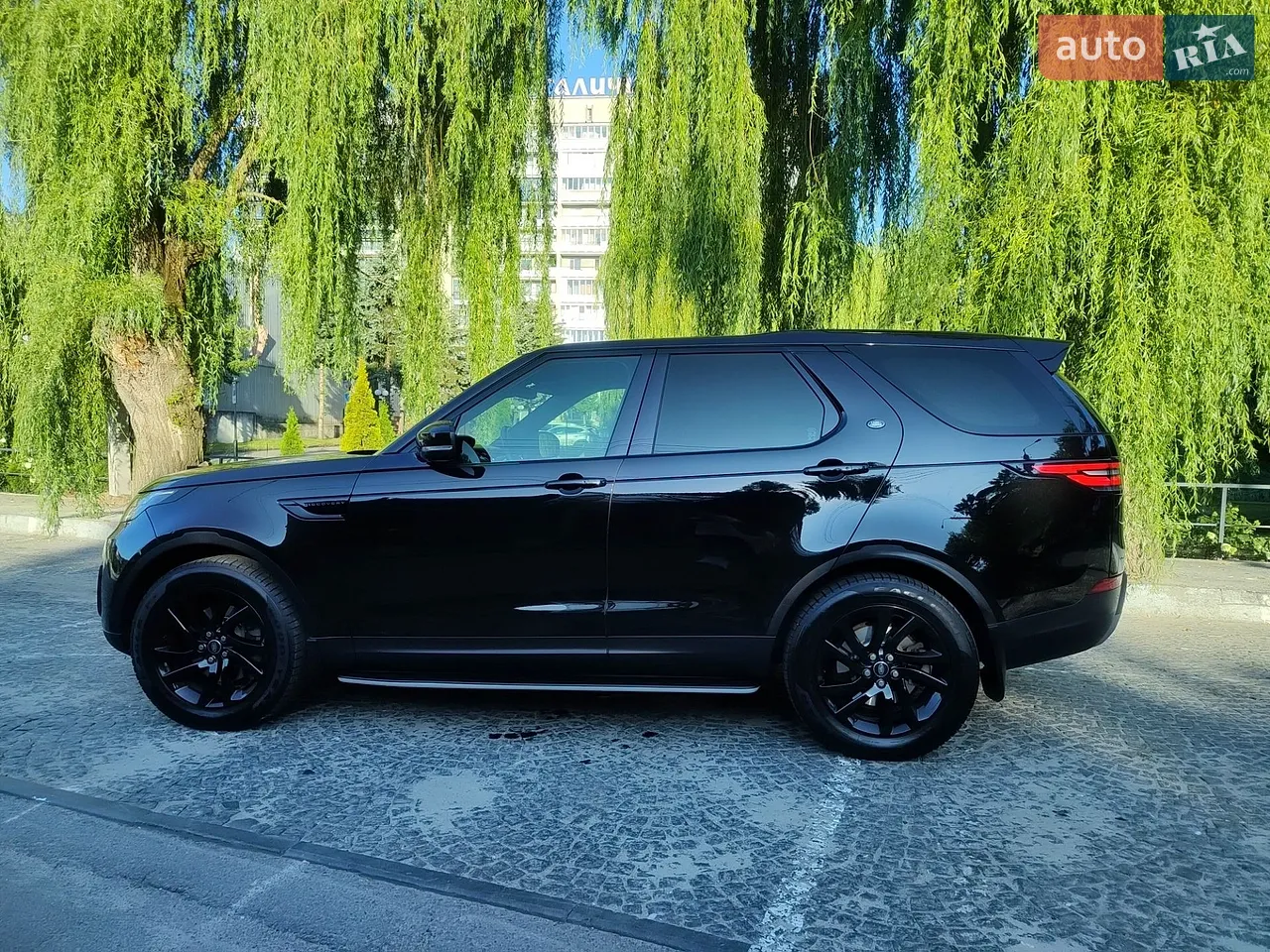 2017 Land Rover Discovery - мініатюра 68