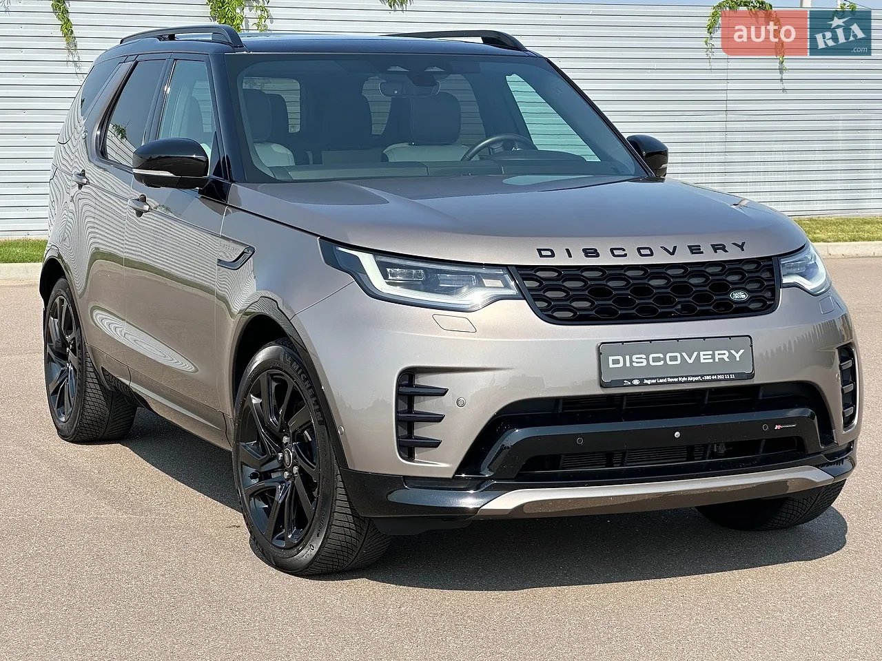 2023 Land Rover Discovery - мініатюра 47