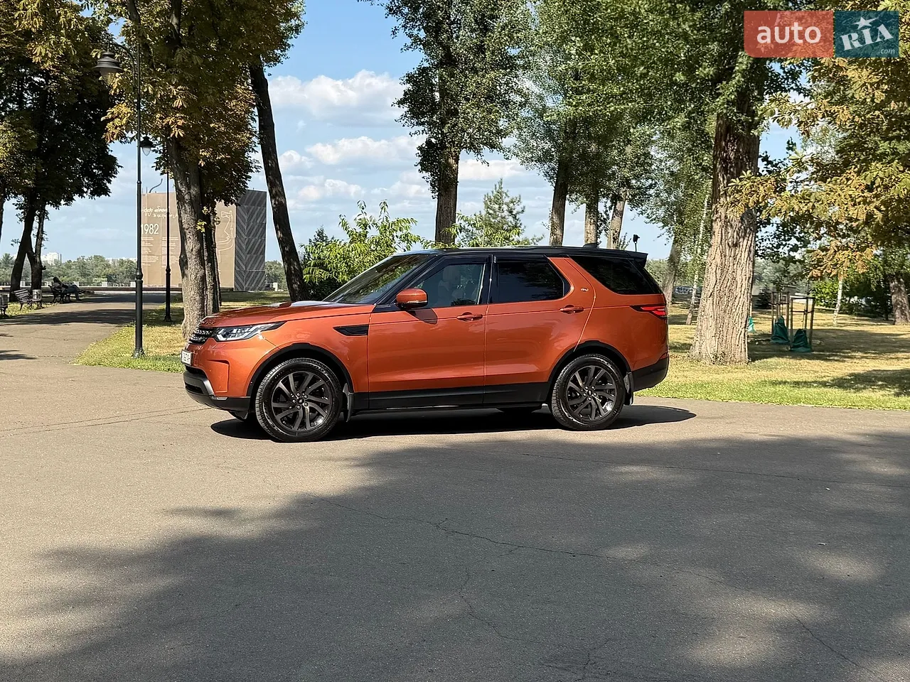 2019 Land Rover Discovery - мініатюра 90
