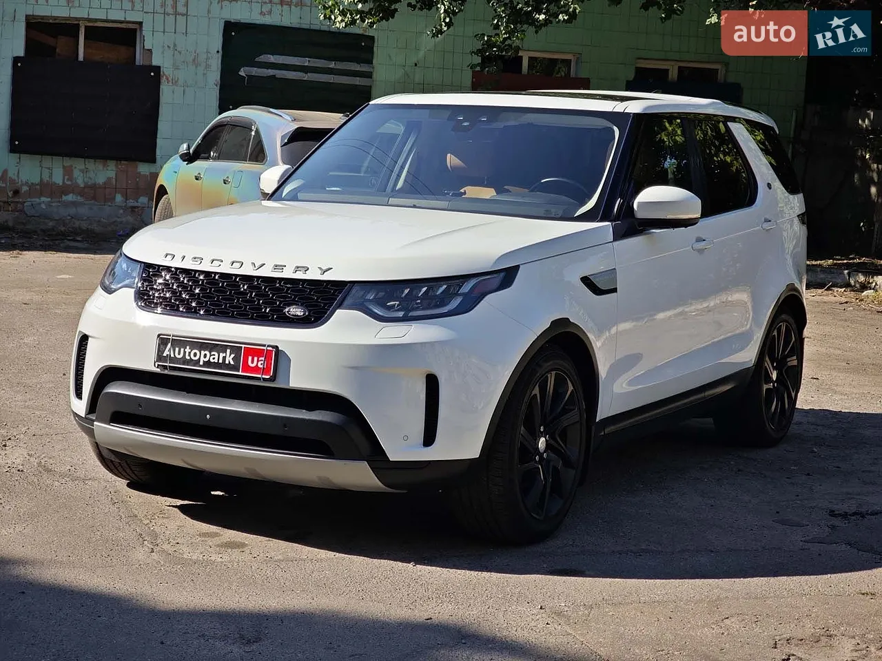 2017 Land Rover Discovery - мініатюра 51