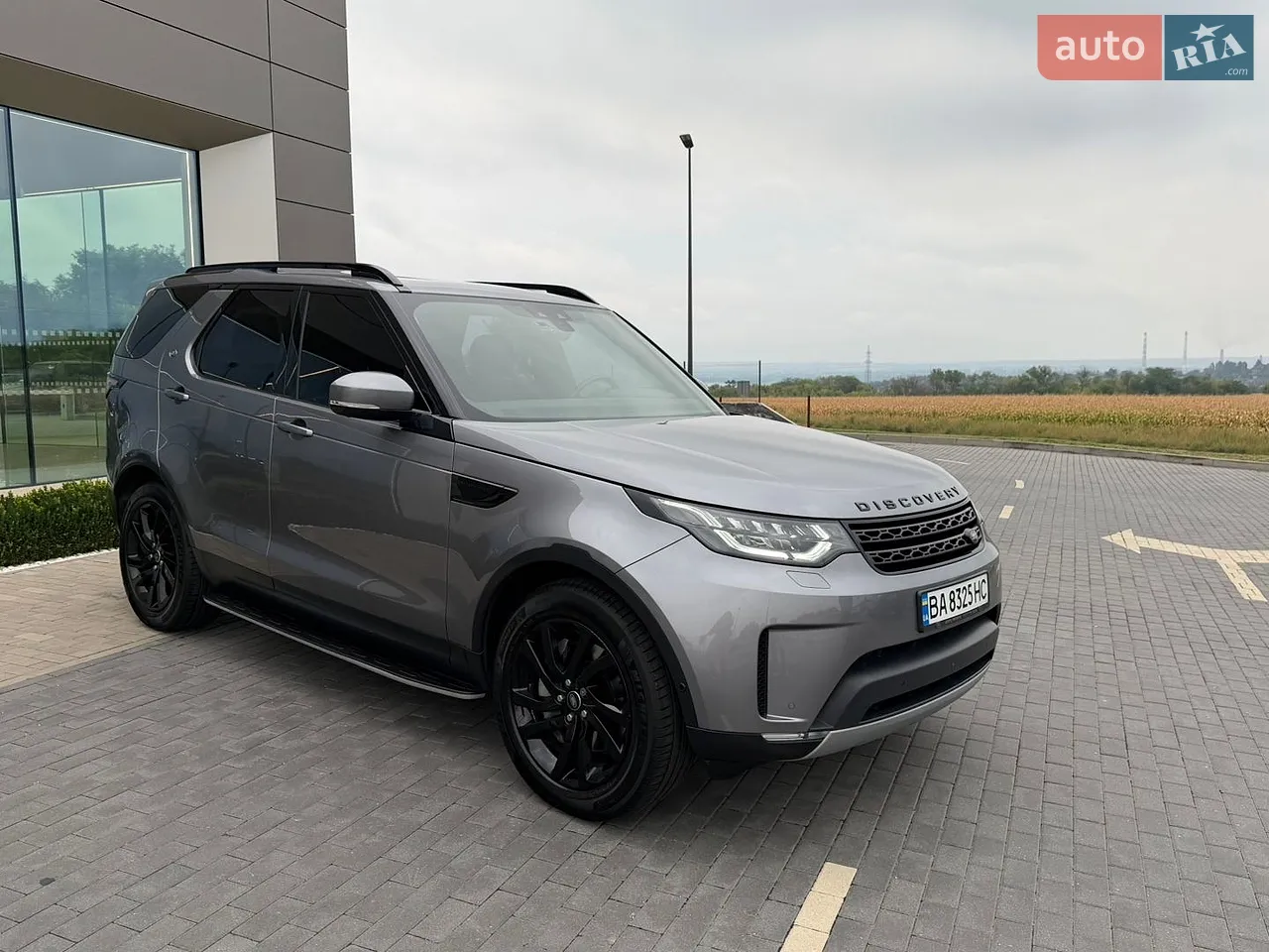 2019 Land Rover Discovery - мініатюра 36