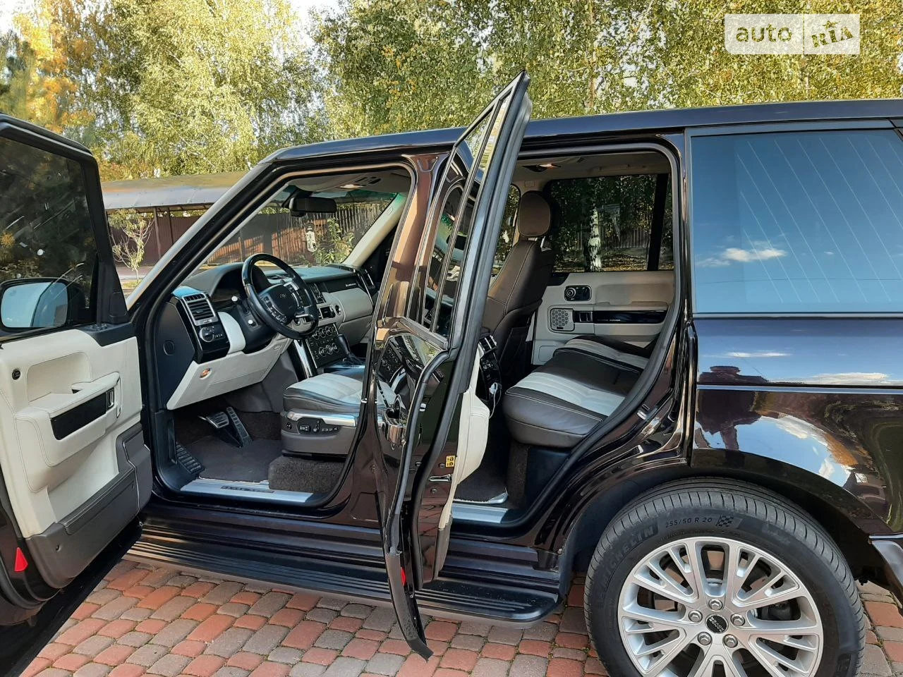 2012 Land Rover Range Rover - мініатюра 31