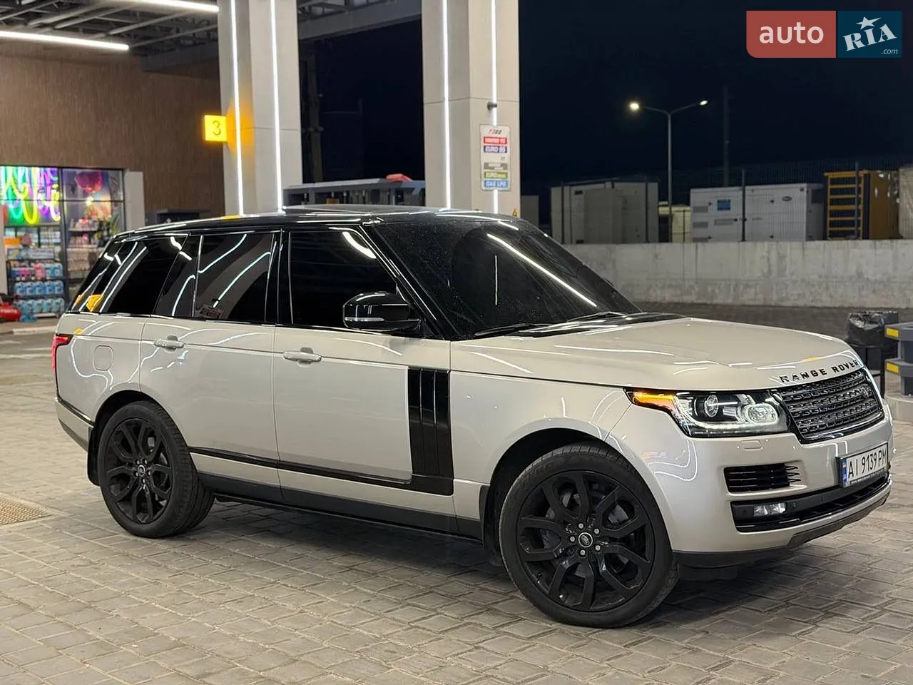 2013 Land Rover Range Rover - мініатюра 21