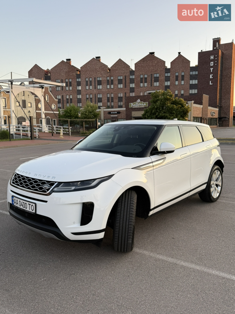 2019 Land Rover Range Rover Evoque - мініатюра 25