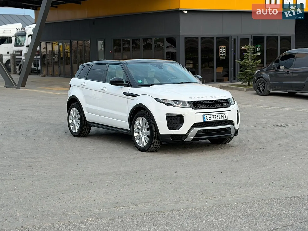 2017 Land Rover Range Rover Evoque - мініатюра 44