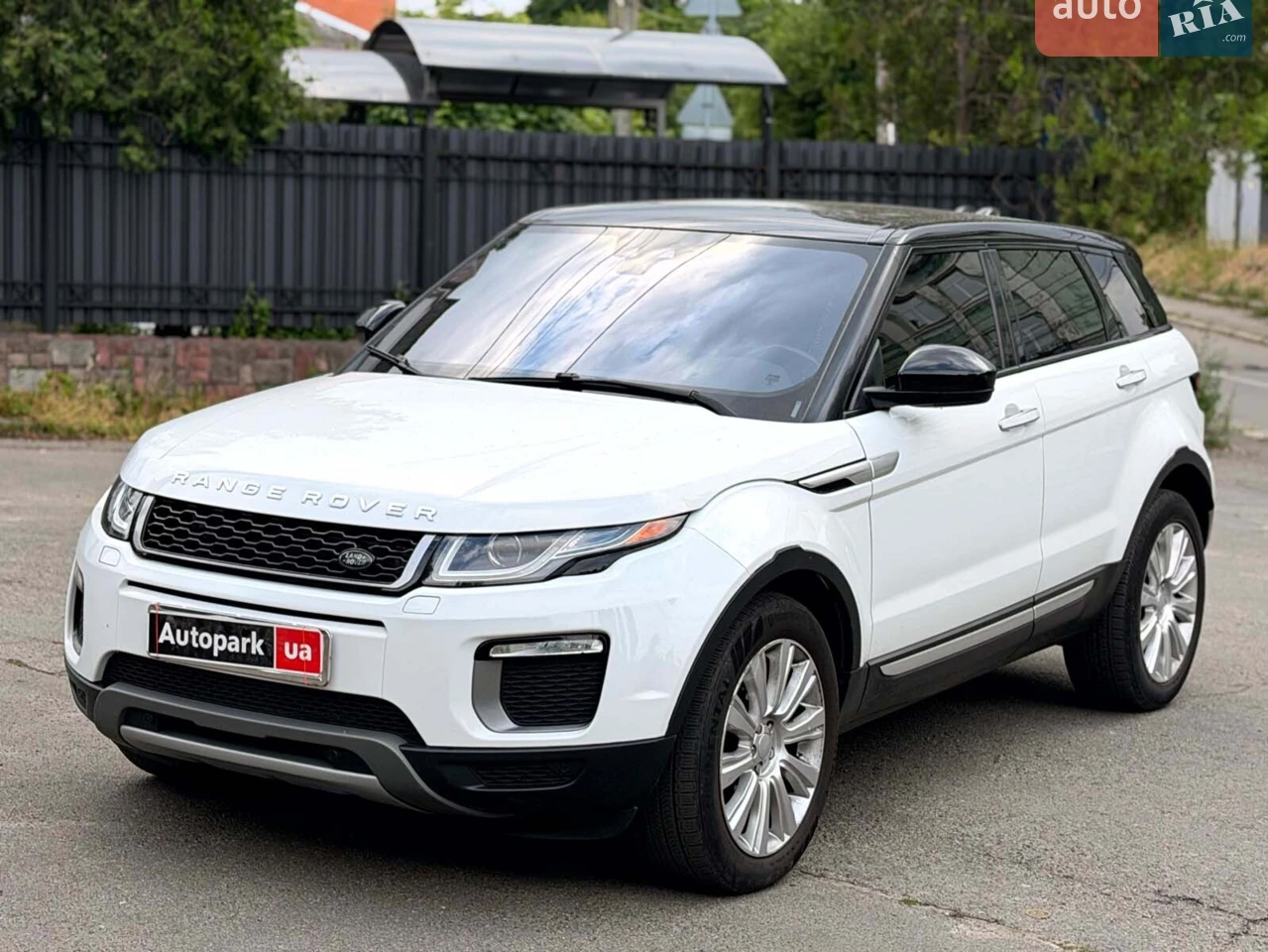 2017 Land Rover Range Rover Evoque - мініатюра 23