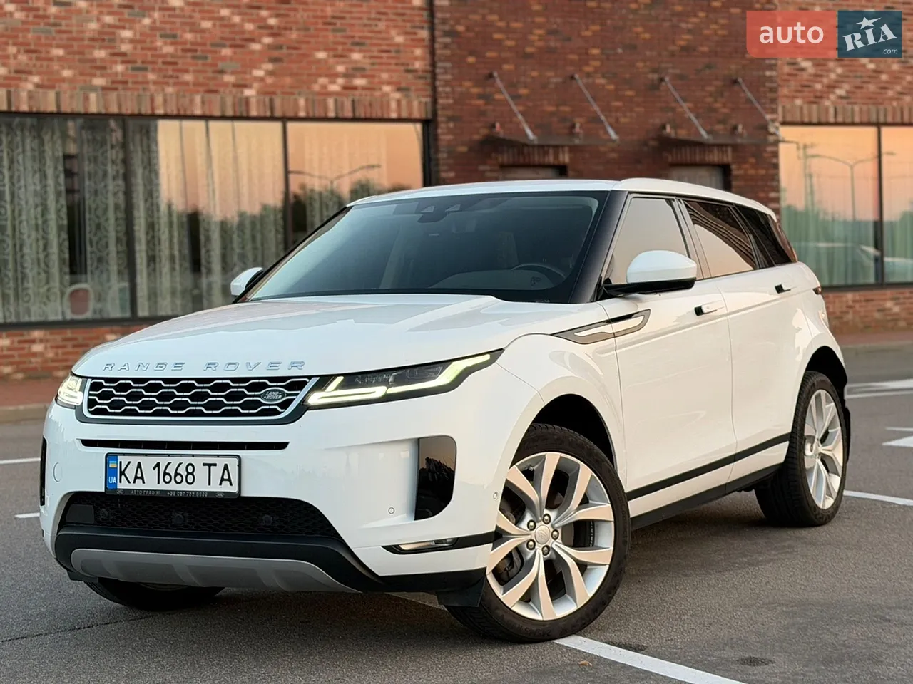 2019 Land Rover Range Rover Evoque - мініатюра 49