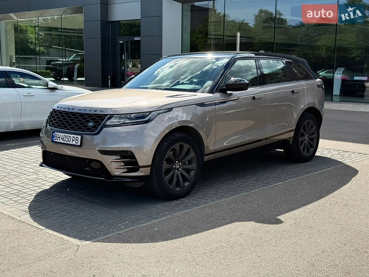 2021 Land Rover Range Rover Velar - мініатюра 28