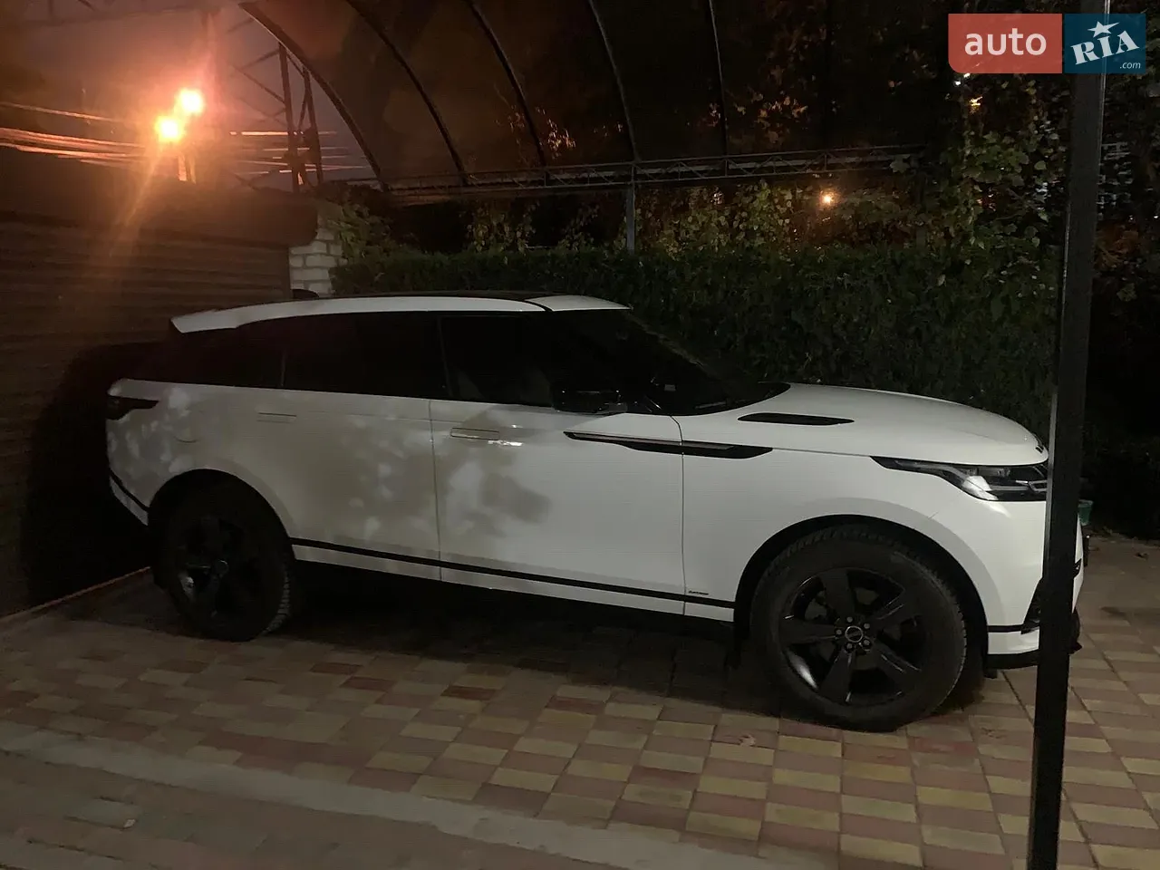 2017 Land Rover Range Rover Velar - мініатюра 29