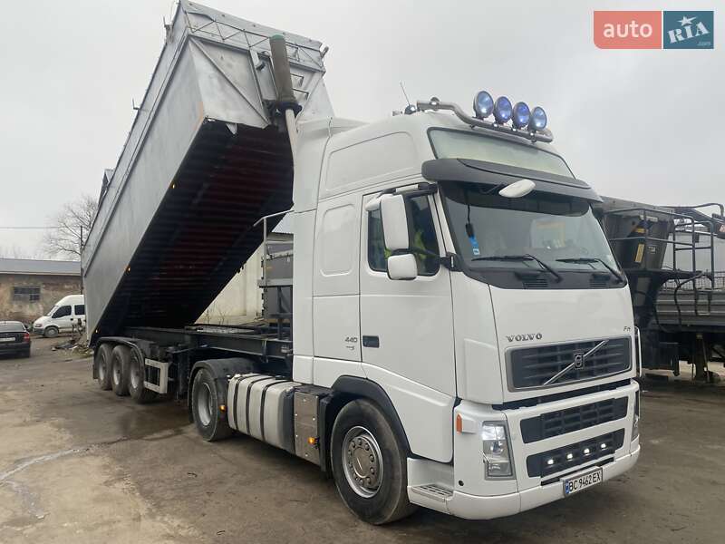 Зерновоз - напівпричіп Langendorf MHK 1997 в Жидачові