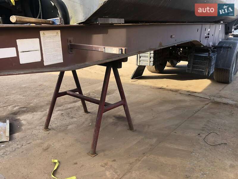 Шасси Langendorf SKS 2005 в Рогатине