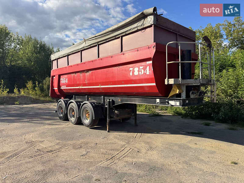 Самоскид напівпричіп Langendorf SKS 2013 в Немирові