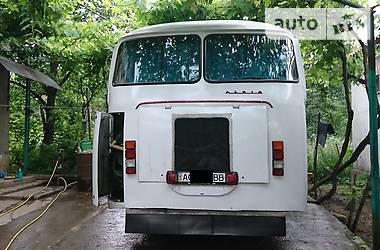 Автобус ЛАЗ 695 2000 в 