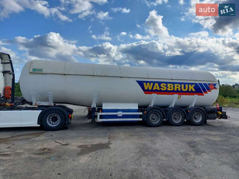 Газовоз LDS NG 2002 в Віньківцях