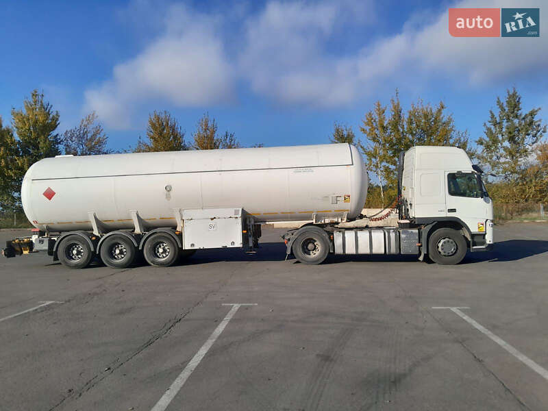 Газовоз LDS NG 2010 в Киеве