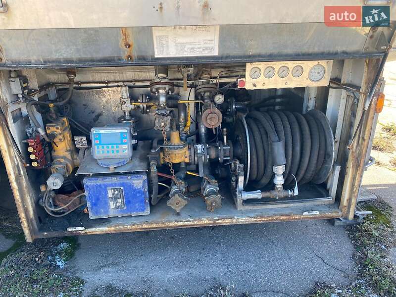 Газовоз LDS NG 2009 в Киеве