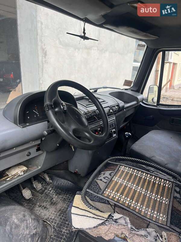 Грузовой фургон LDV Convoy груз. 2003 в Каменец-Подольском