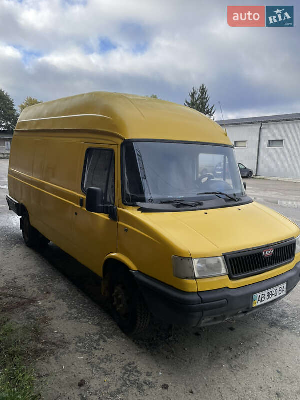 Грузовой фургон LDV Convoy 2004 в Тернополе фото Грузовой фургон LDV Convoy 2004 в Тернополе