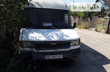 Вантажний фургон LDV Maxus 2004 в Дніпрі