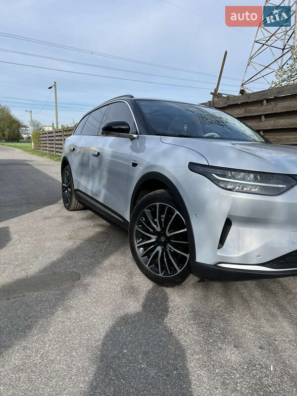 Внедорожник / Кроссовер Leapmotor С11 2023 в Киеве