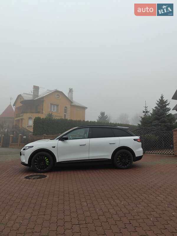 Внедорожник / Кроссовер Leapmotor С11 2023 в Черновцах