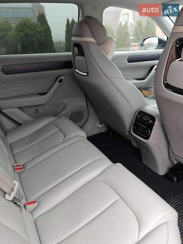 Внедорожник / Кроссовер Leapmotor С11 2023 в Черновцах