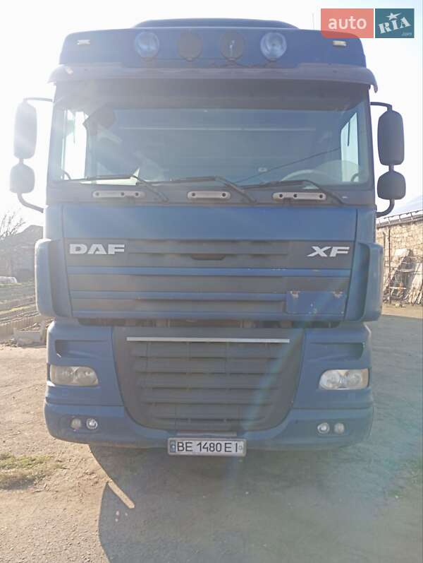 Контейнеровоз напівпричіп Lecinena SRPR 2002 в Веселиновому