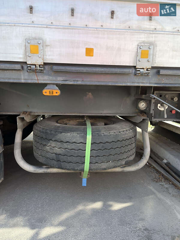 Тентованный борт (штора) - полуприцеп LeciTrailer 3E19SD 2004 в Чернигове