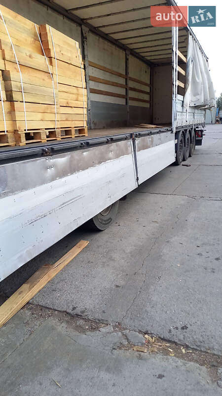 Тентованный борт (штора) - полуприцеп LeciTrailer 3E19SD 2004 в Чернигове