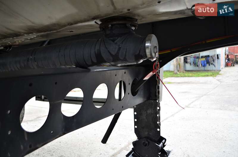 Цистерна полуприцеп LeciTrailer 3Е20 2011 в Львове