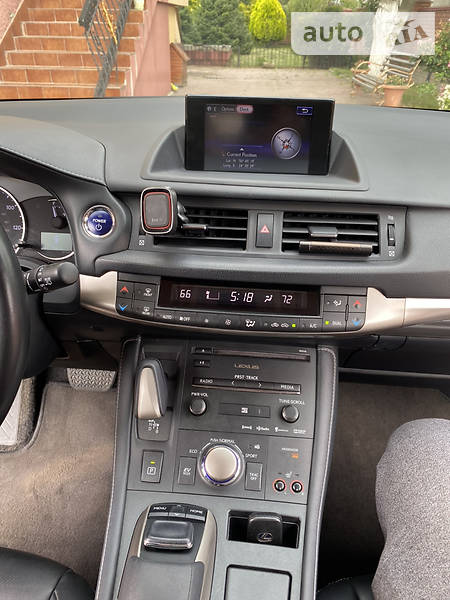 Хетчбек Lexus CT 2016 в Луцьку фото 30 Хетчбек Lexus CT 2016 в Луцьку