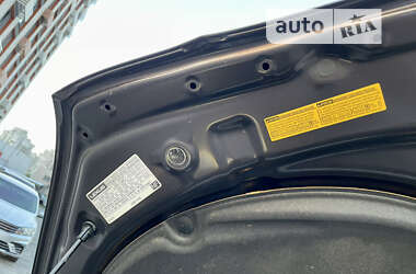 Хэтчбек Lexus CT 2012 в 