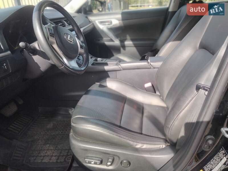 Хетчбек Lexus CT 2013 в Києві