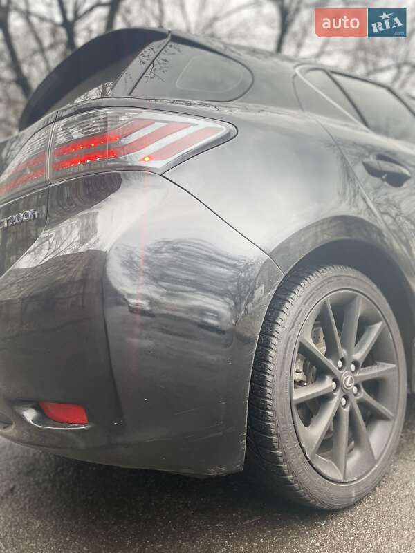 Хэтчбек Lexus CT 2012 в Киеве